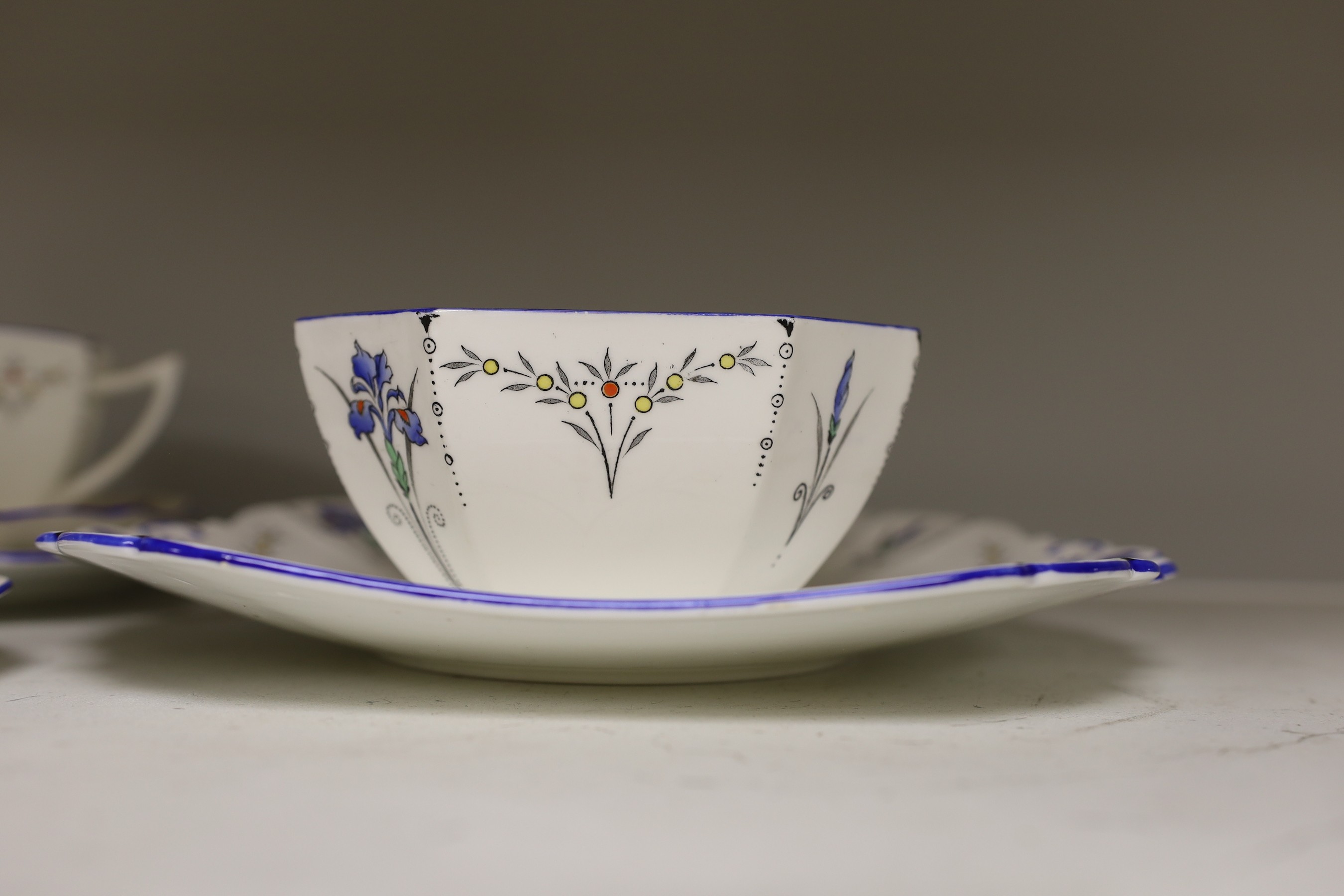 A Shelley Queen Anne Blue Iris F11561 set for six tea set